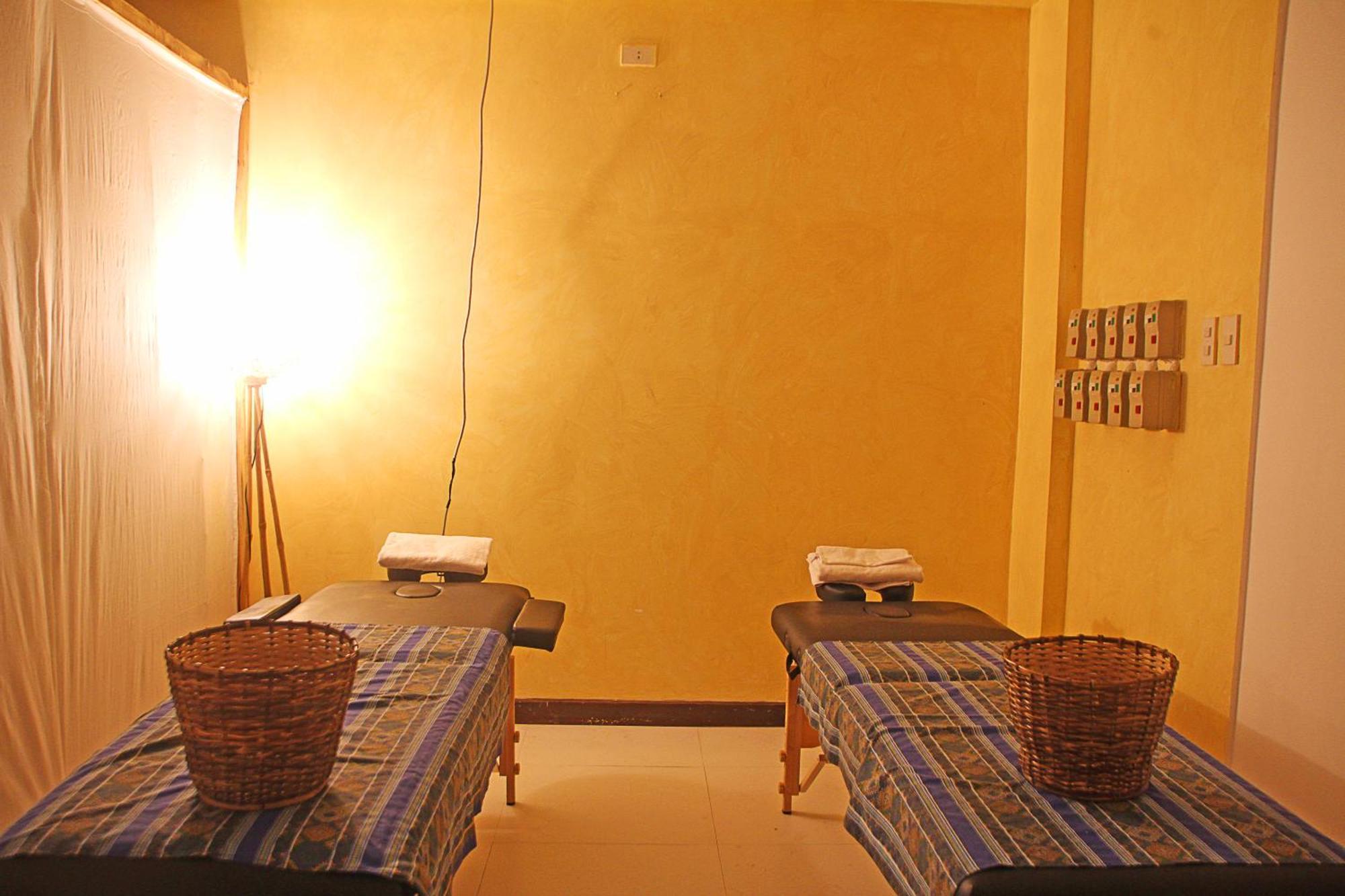 Hotel Palacio Puerto Princesa Ngoại thất bức ảnh